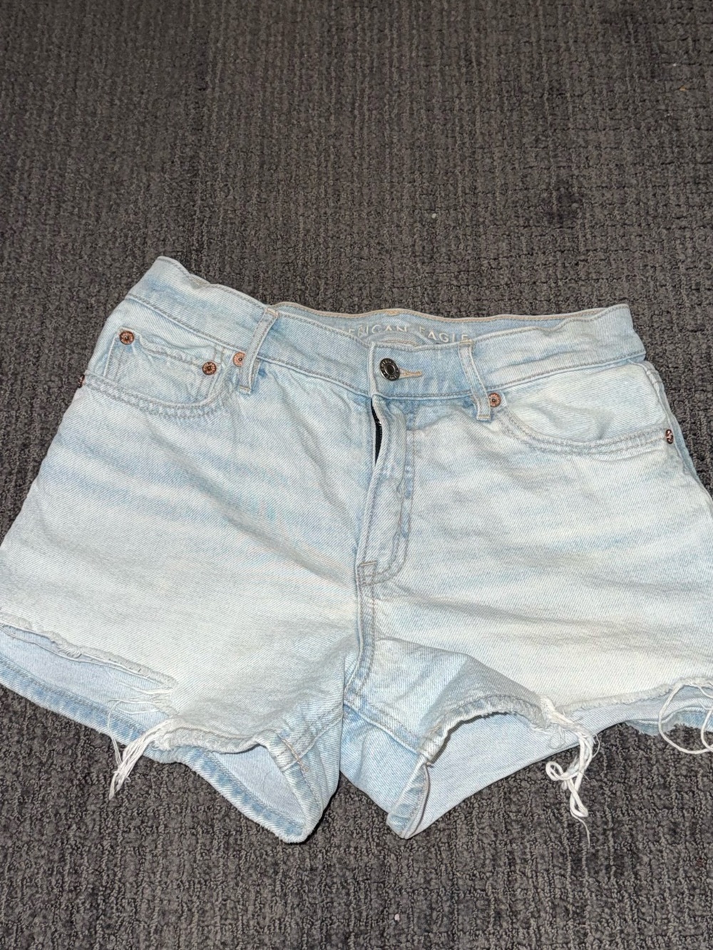 AE Light Wash Distressed Denim Shorts | Raw Hem Cutoffs | Women’s Size 2